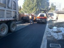 asphalt driveway paving